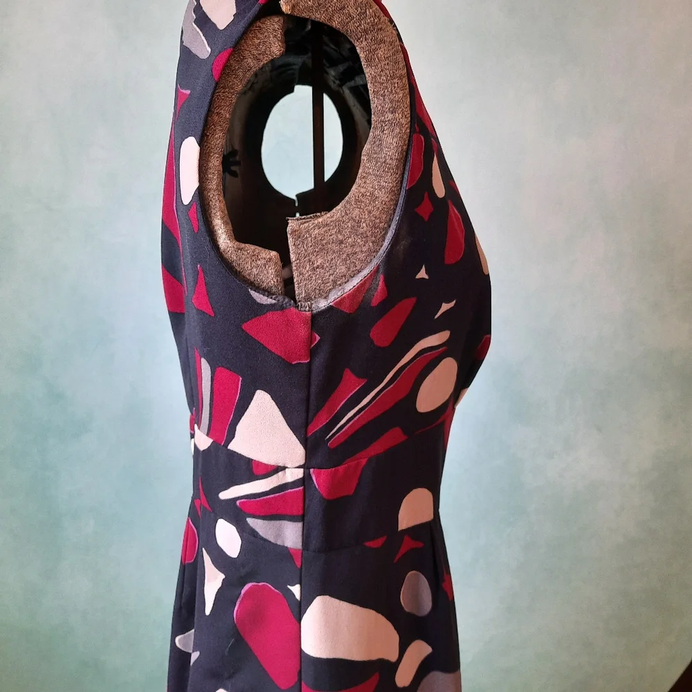 Dress - Picture 4 of 6
